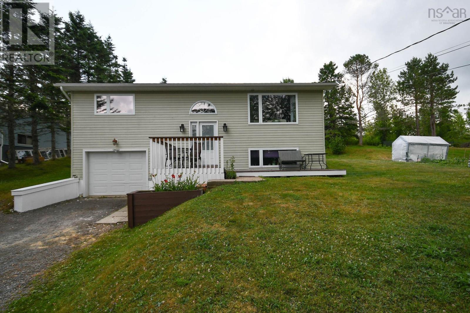 1178 Highway 1, Lakelands, Nova Scotia  B0N 1Z0 - Photo 2 - 202518310