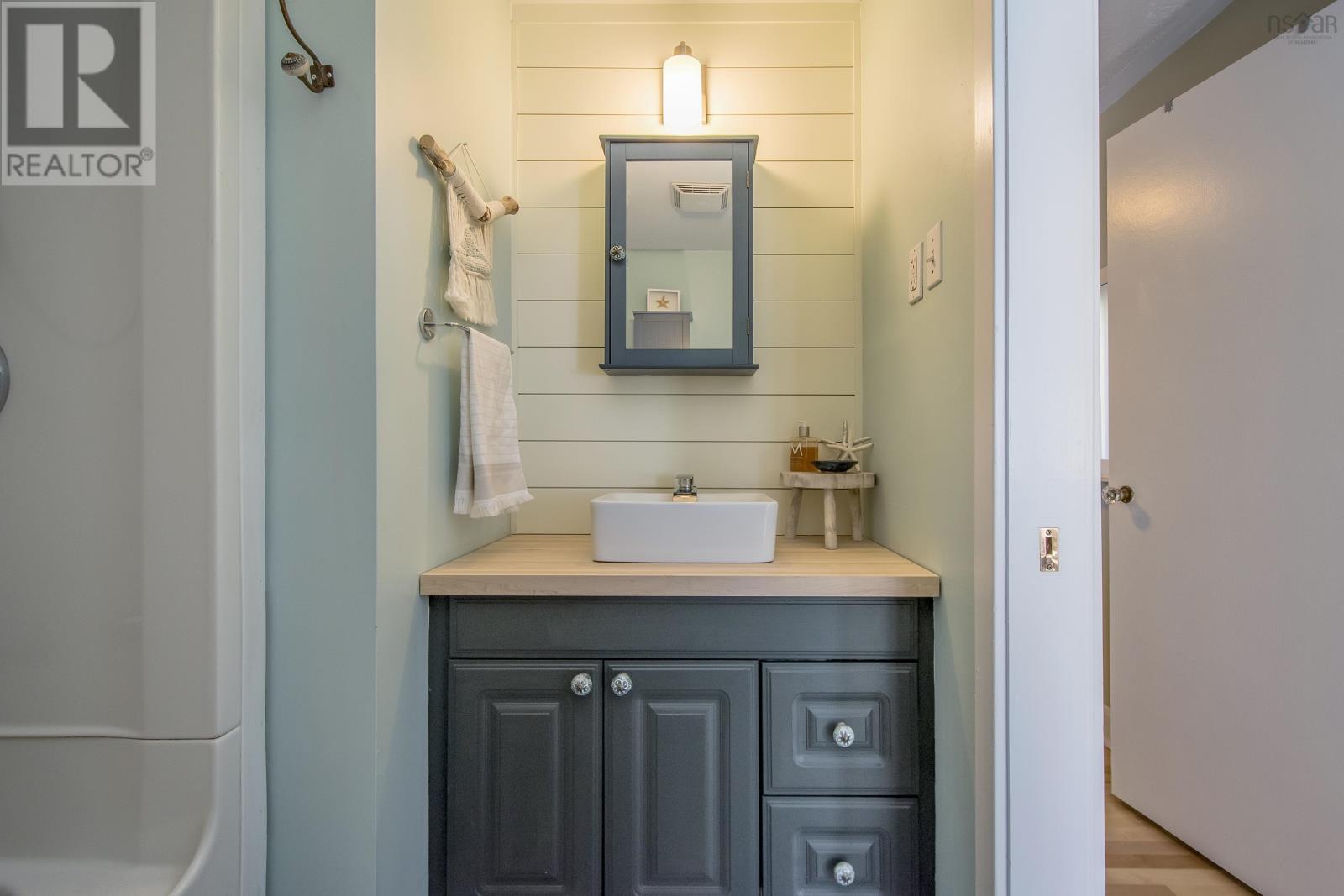 3 Reagh Avenue, Middleton, Nova Scotia  B0S 1P0 - Photo 42 - 202511270