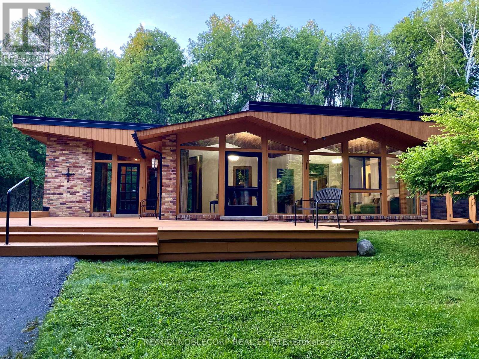 Property at 3435 GREENWOOD ROAD image 2