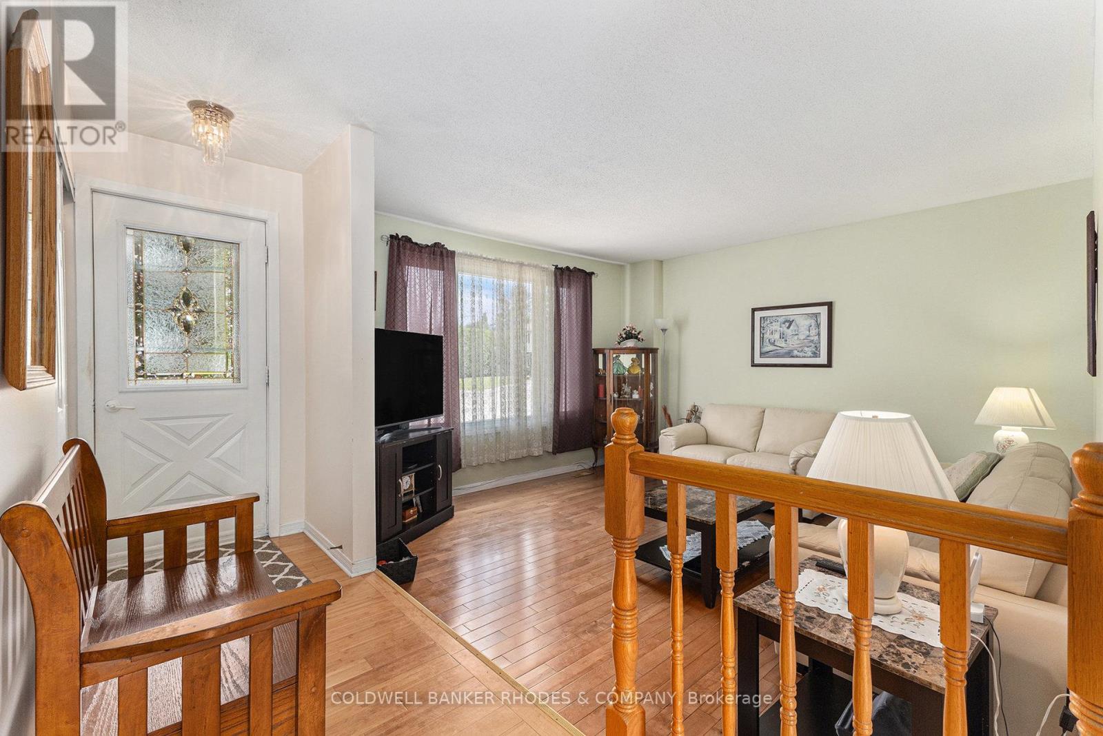 Property at 200 GRACE AVENUE image 4