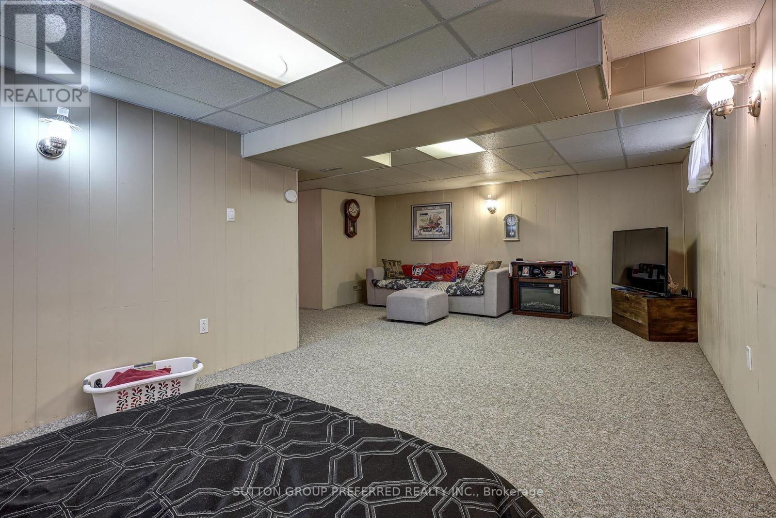 20 Amy Crescent, London East, Ontario  N5Y 4A6 - Photo 25 - X12300898