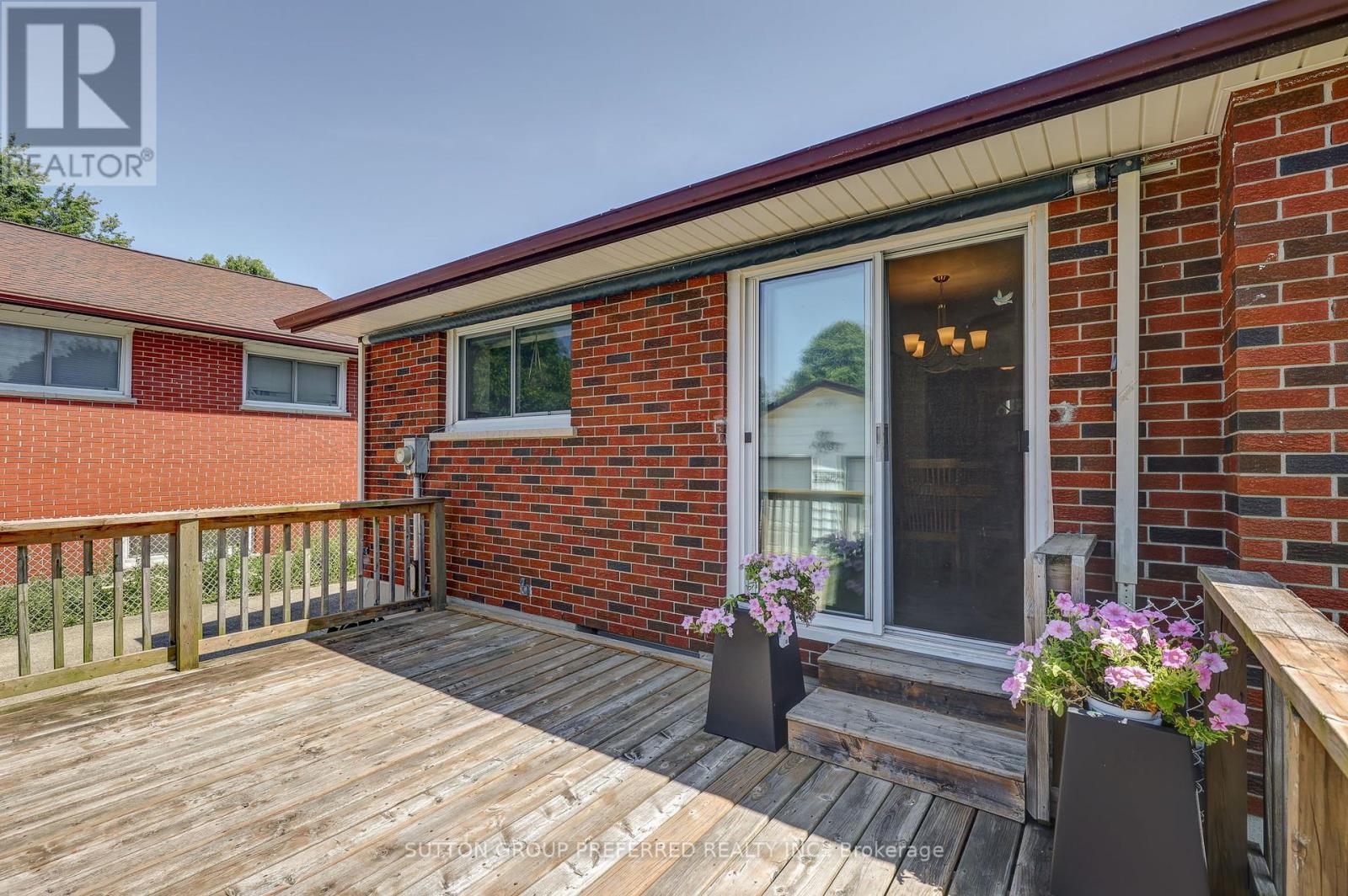 20 Amy Crescent, London East, Ontario  N5Y 4A6 - Photo 30 - X12300898