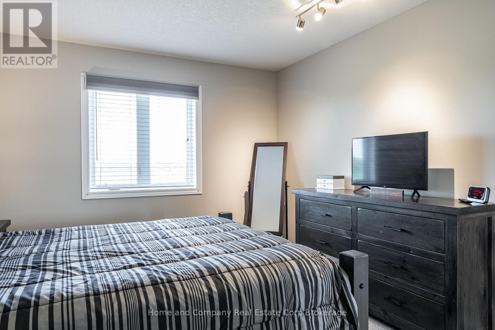 20 Ahrens Drive, Stratford, Ontario  N5A 0E9 - Photo 17 - X12302444