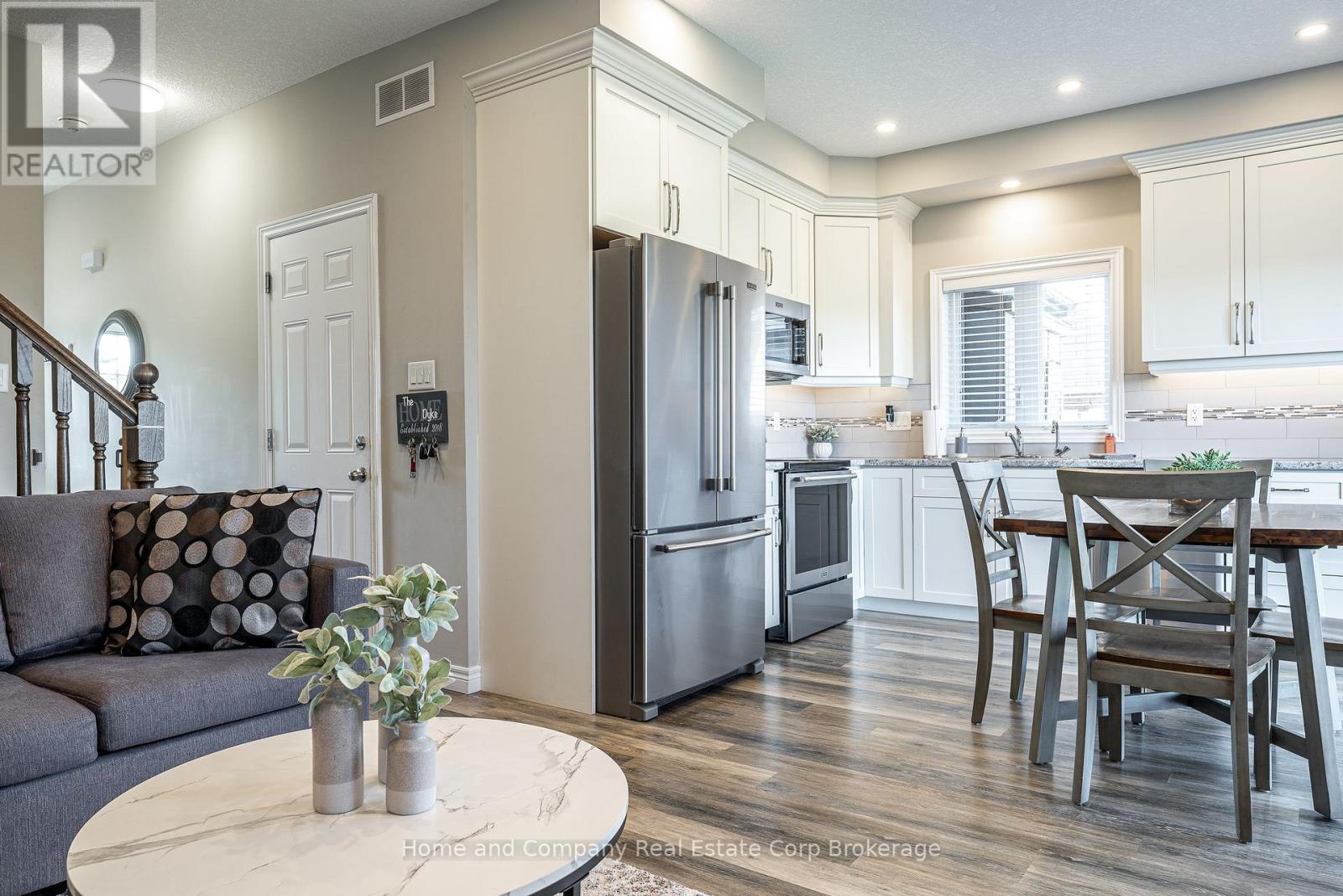 20 Ahrens Drive, Stratford, Ontario  N5A 0E9 - Photo 6 - X12302444