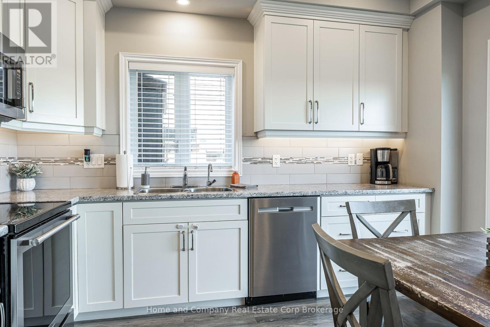 20 Ahrens Drive, Stratford, Ontario  N5A 0E9 - Photo 8 - X12302444