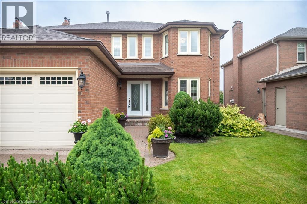 Property at 1220 GRANDVIEW Drive image 3
