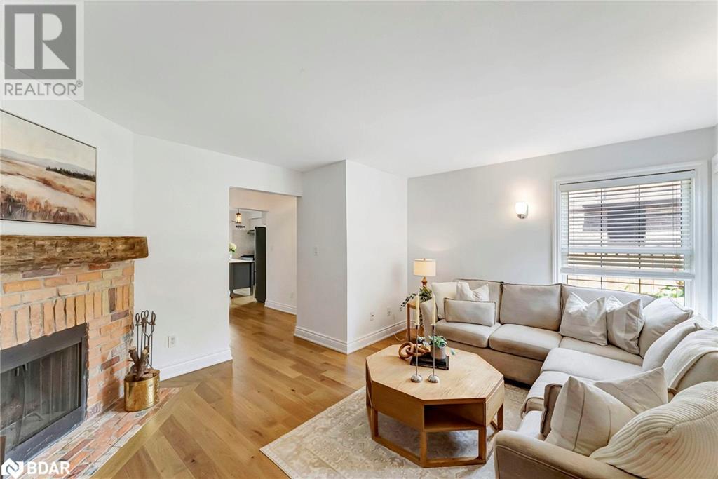 Property at 873 LAURIER Avenue image 5