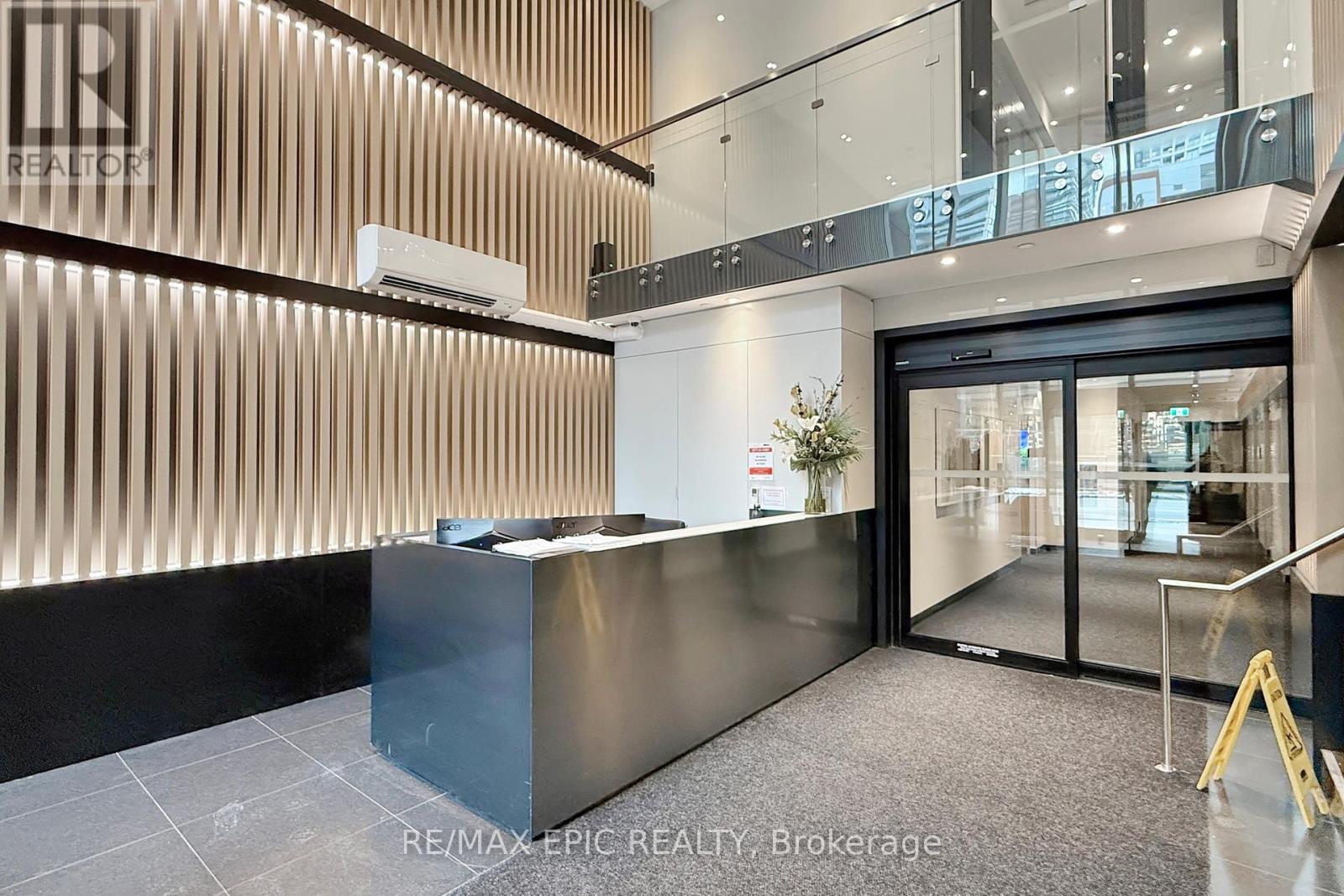 2906 - 357 King Street W, Toronto, Ontario  M5V 0S7 - Photo 5 - C12302312