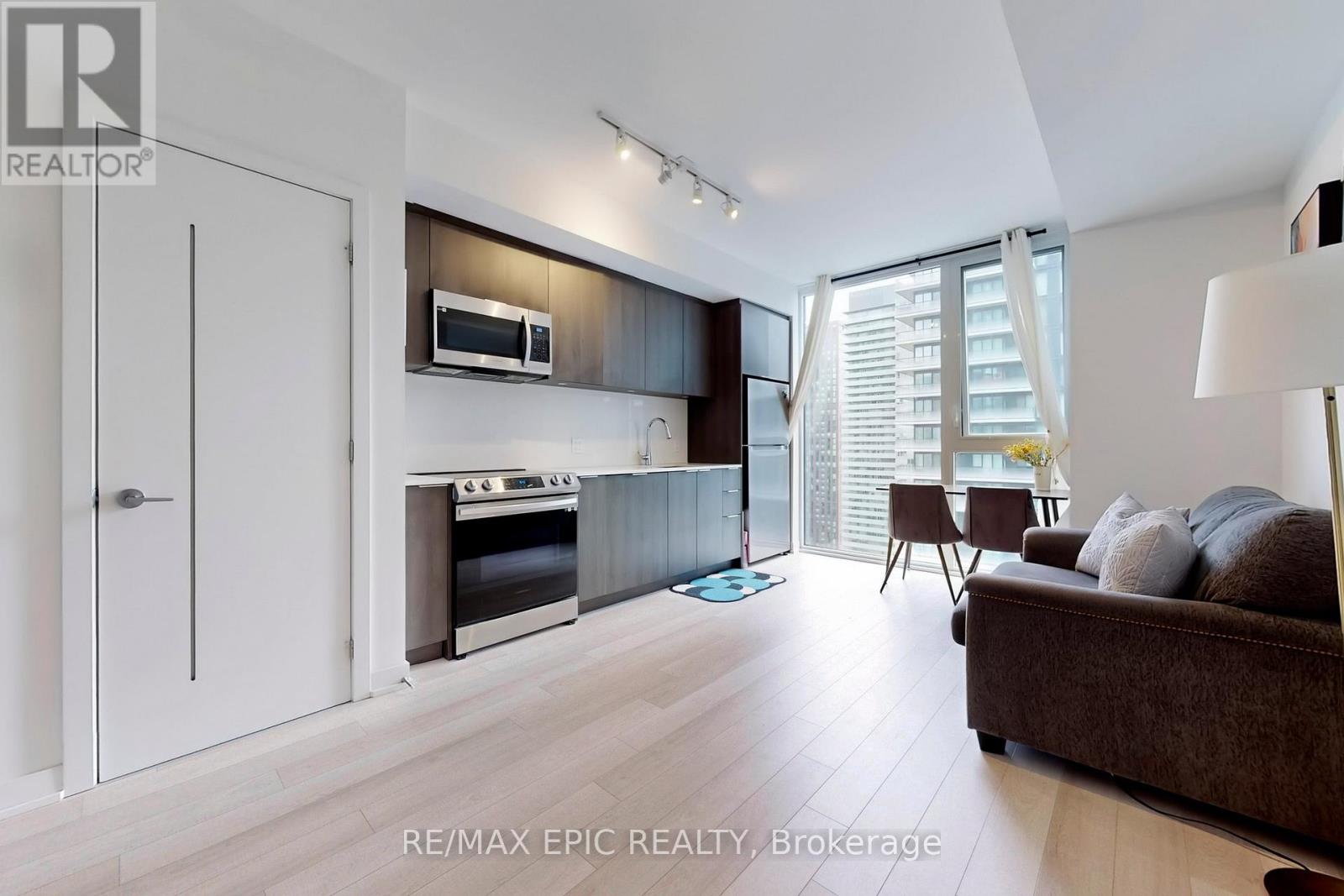 2906 - 357 King Street W, Toronto, Ontario  M5V 0S7 - Photo 7 - C12302312