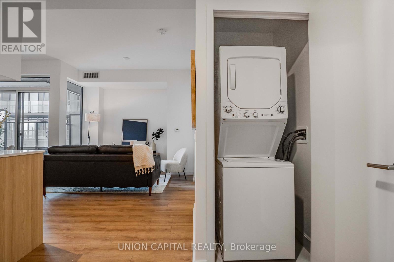 419 - 500 Dupont Street, Toronto (Annex), Ontario  M6G 0B8 - Photo 17 - C12302341