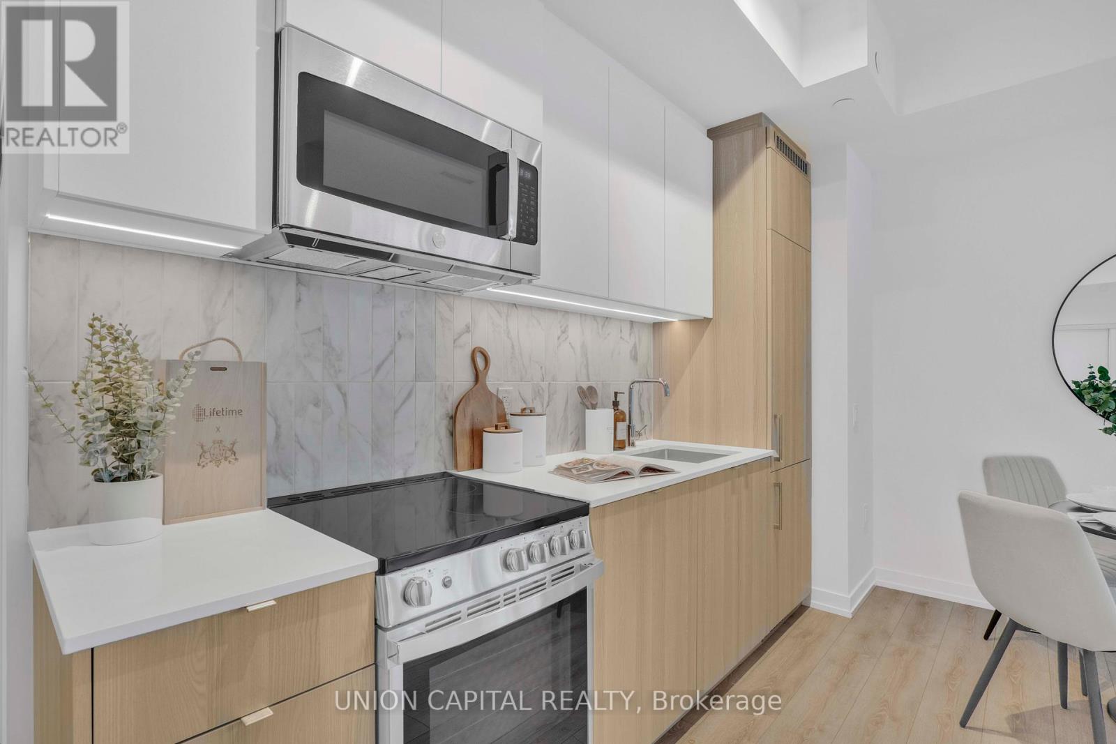 419 - 500 Dupont Street, Toronto (Annex), Ontario  M6G 0B8 - Photo 5 - C12302341