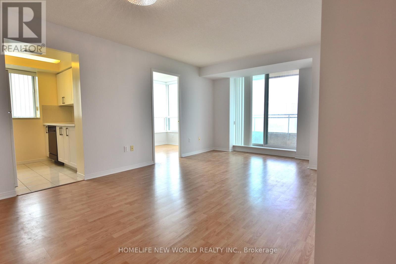 2702 - 1 Pemberton Avenue, Toronto, Ontario  M2M 4L9 - Photo 2 - C12302361