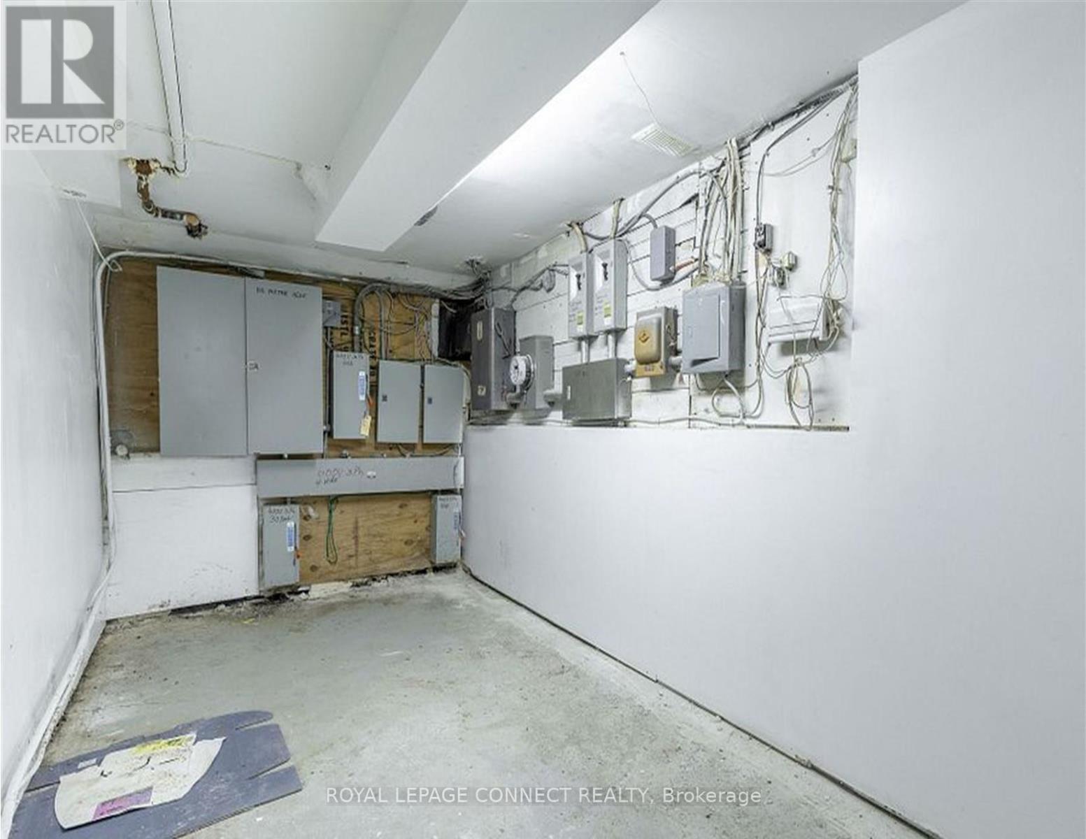 1105 Bathurst Street, Toronto, Ontario  M5R 3H1 - Photo 13 - C12302375