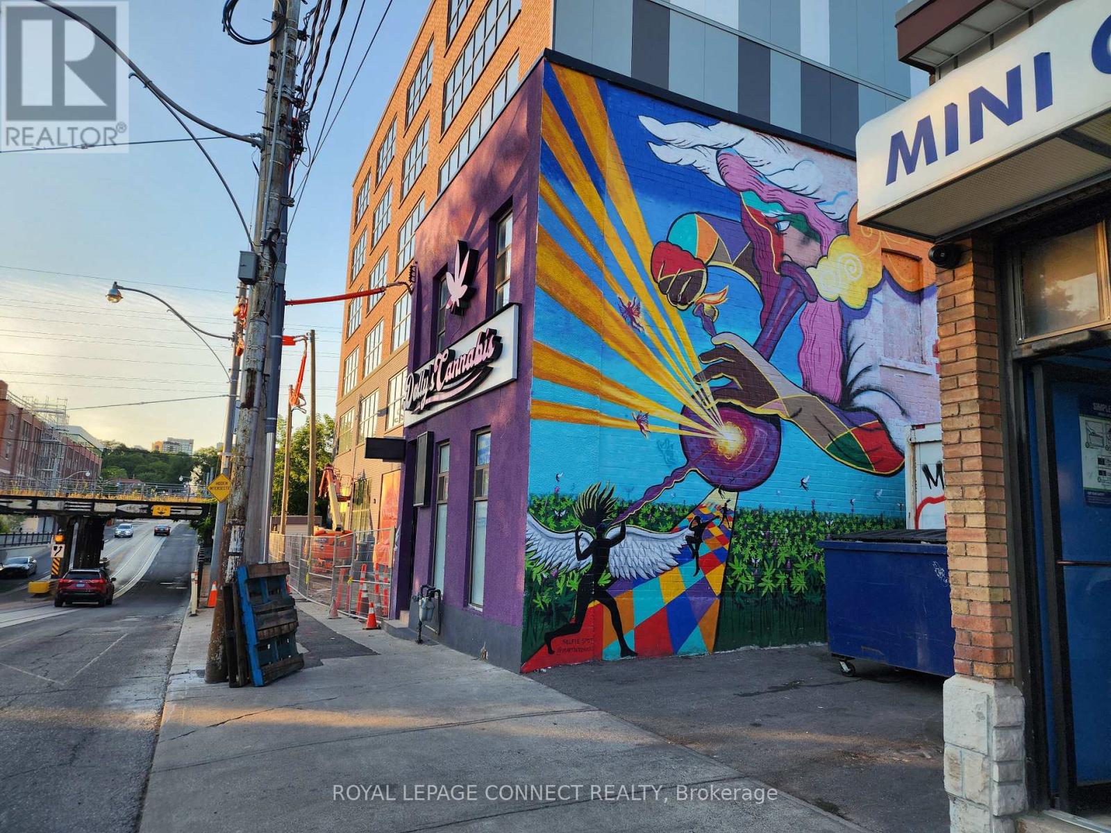 1105 Bathurst Street, Toronto, Ontario  M5R 3H1 - Photo 2 - C12302408