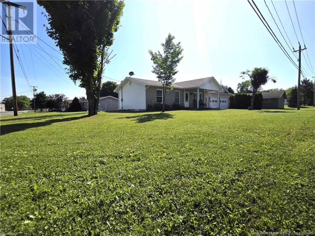 396 High Street, Grand Falls, New Brunswick  E3Z 1B3 - Photo 3 - NB123555