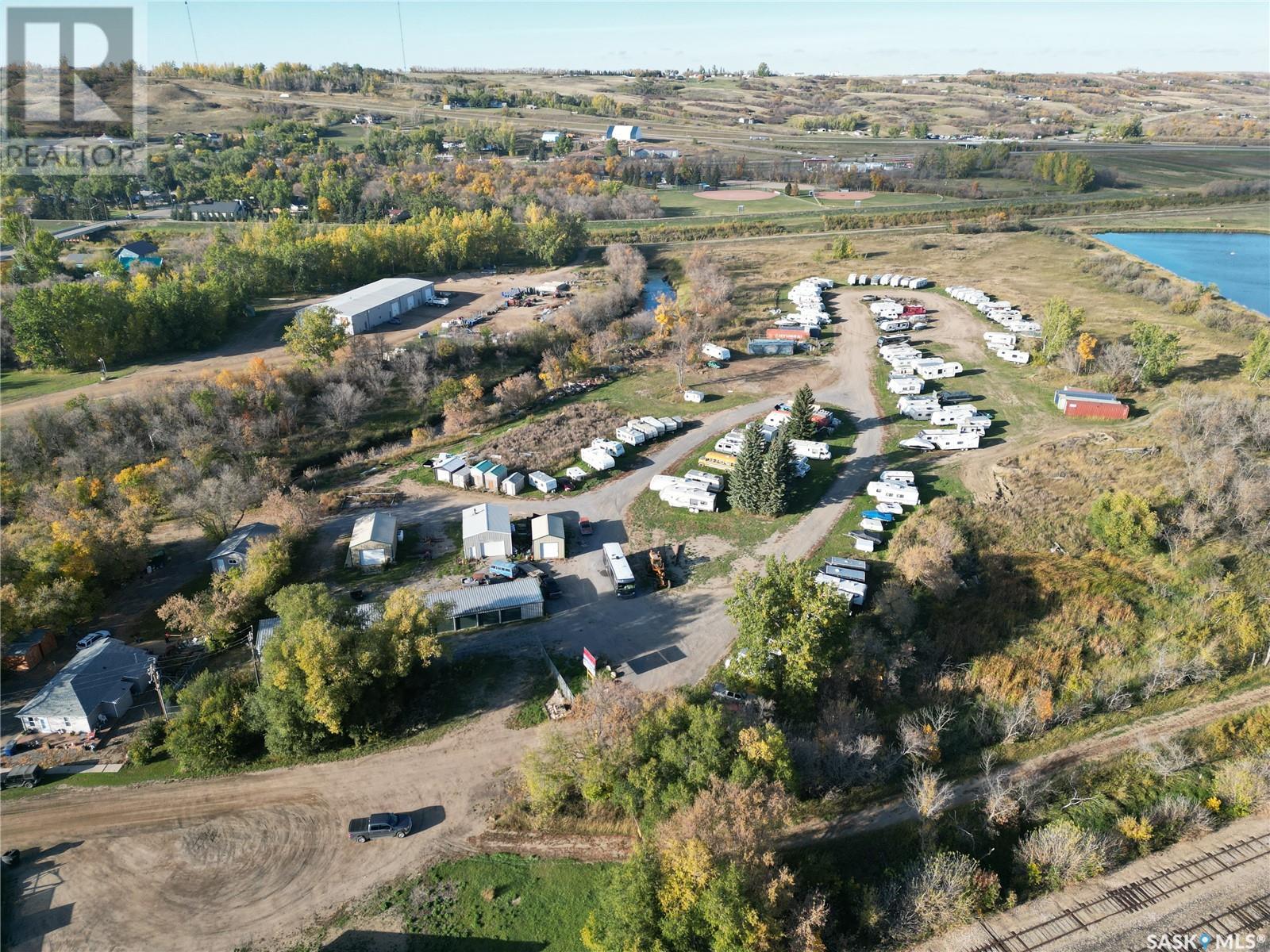 100 2nd AVENUE E, Lumsden, Saskatchewan