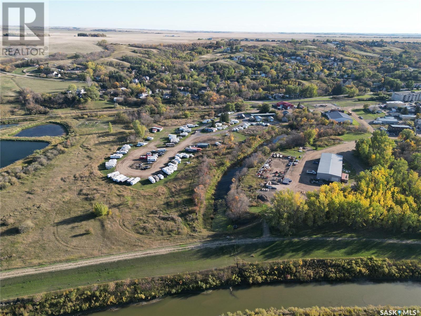 100 2nd Avenue E, Lumsden, Saskatchewan  S0G 3C0 - Photo 2 - SK013441