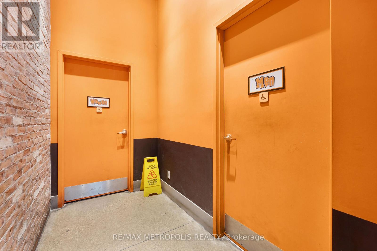 80 Weston Road, Toronto, Ontario  M6N 3P4 - Photo 18 - W12302297