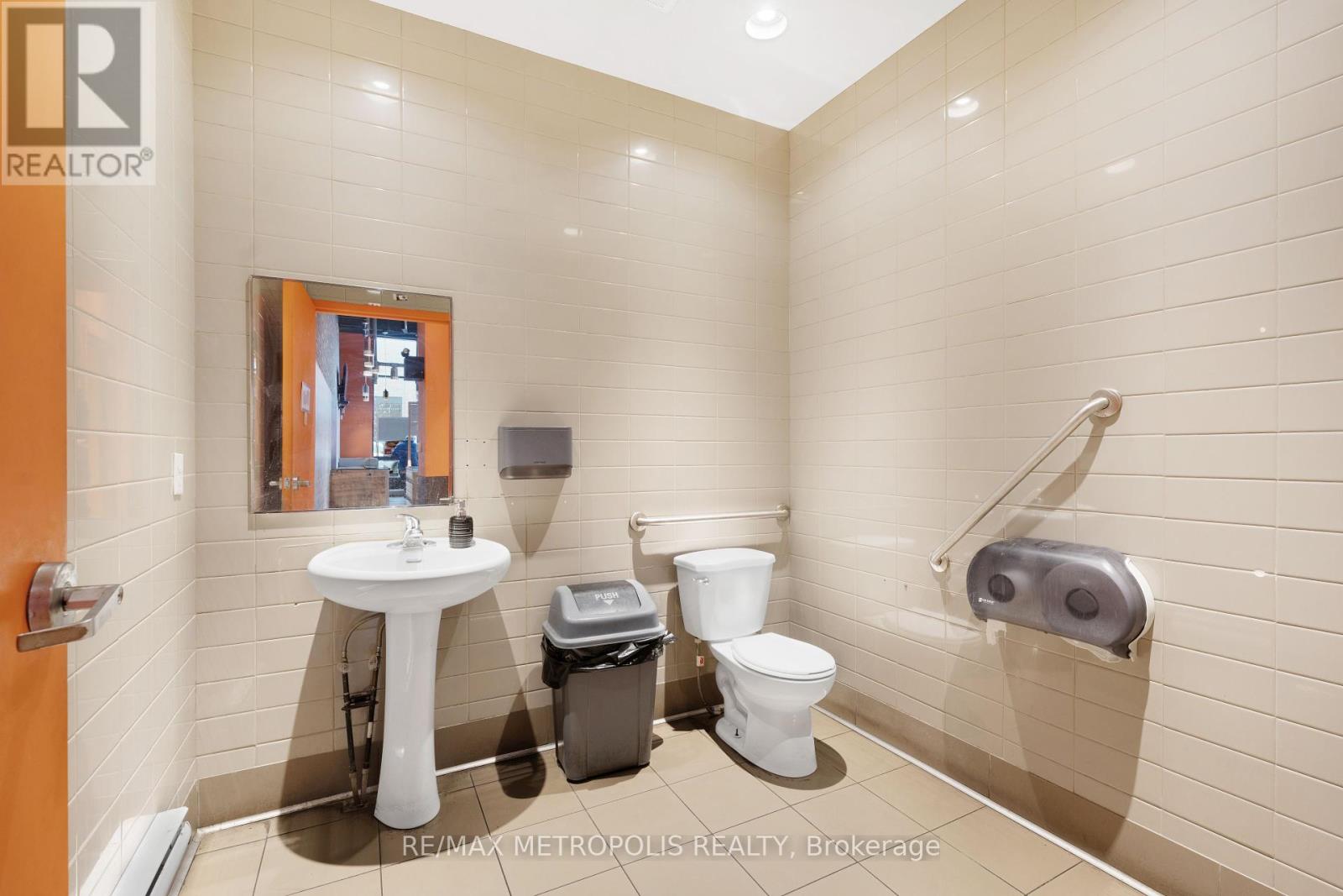 80 Weston Road, Toronto, Ontario  M6N 3P4 - Photo 20 - W12302297