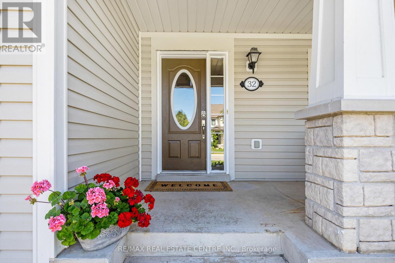 Property at 32 TANNERS DRIVE image 4