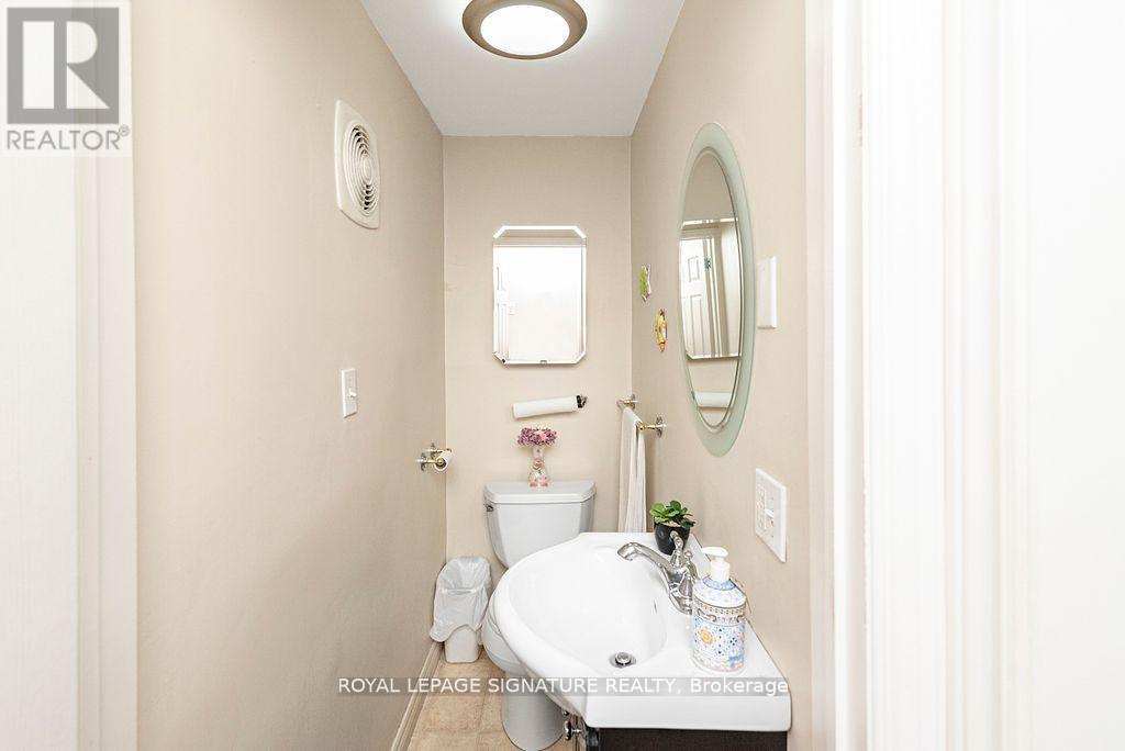 58 Centennial Parkway S, Hamilton, Ontario  L8G 2C5 - Photo 24 - X12302346