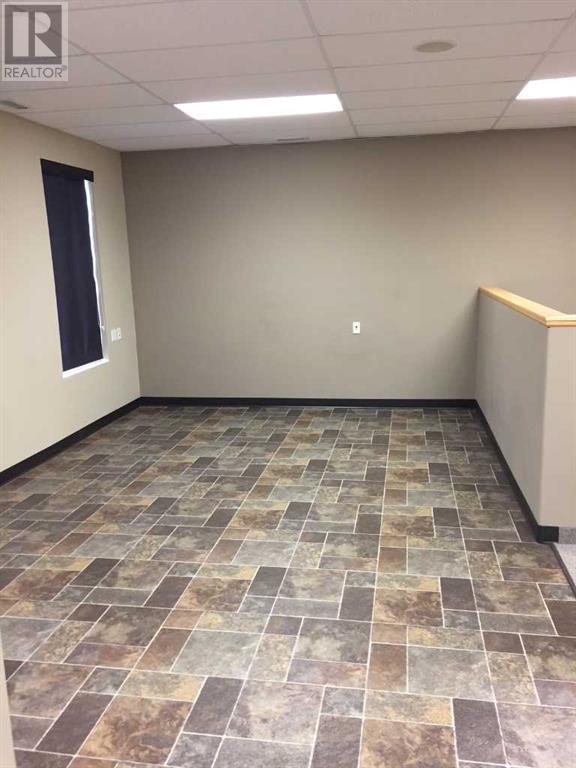 Unit 2, 5204 49 Street, Rocky Mountain House, Alberta  T4T 1T2 - Photo 5 - A2242256
