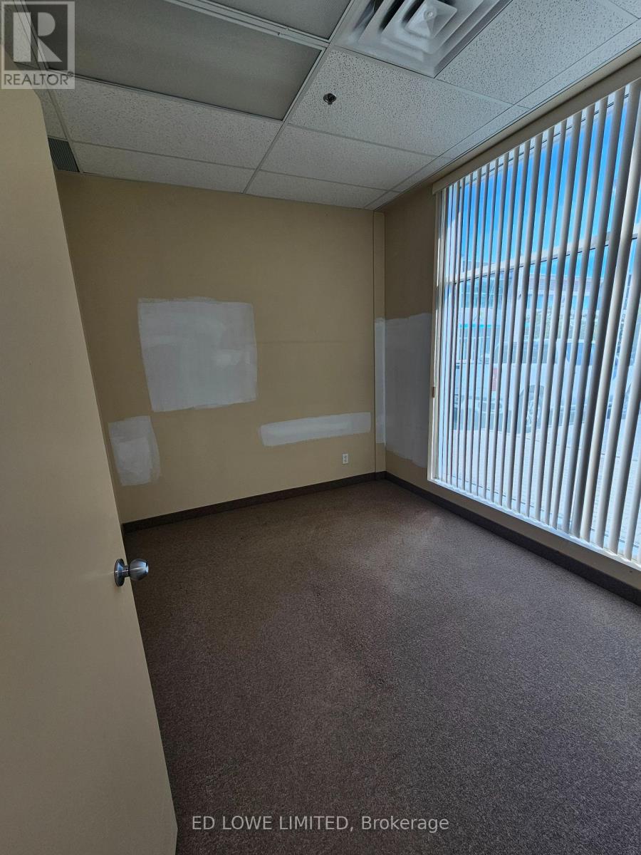 C - 576 Bryne Drive, Barrie, Ontario  L4N 9P6 - Photo 10 - S12227008