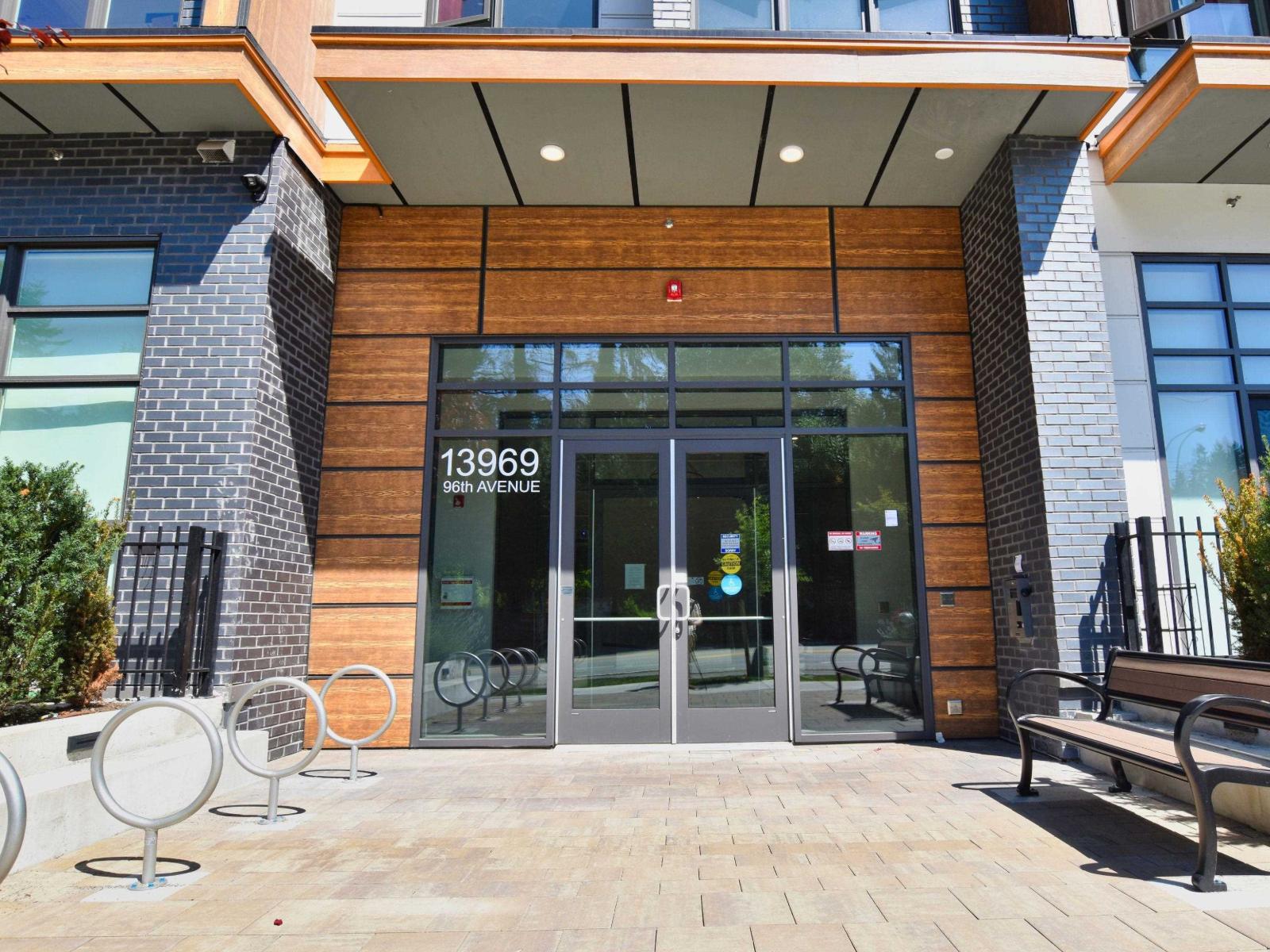 417 13969 96 Avenue, Surrey, British Columbia  V3T 0T1 - Photo 1 - R3028994
