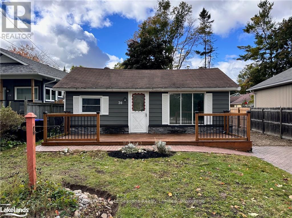 30 64th Street N, Wasaga Beach, Ontario  L9Z 1V2 - Photo 1 - S12302497