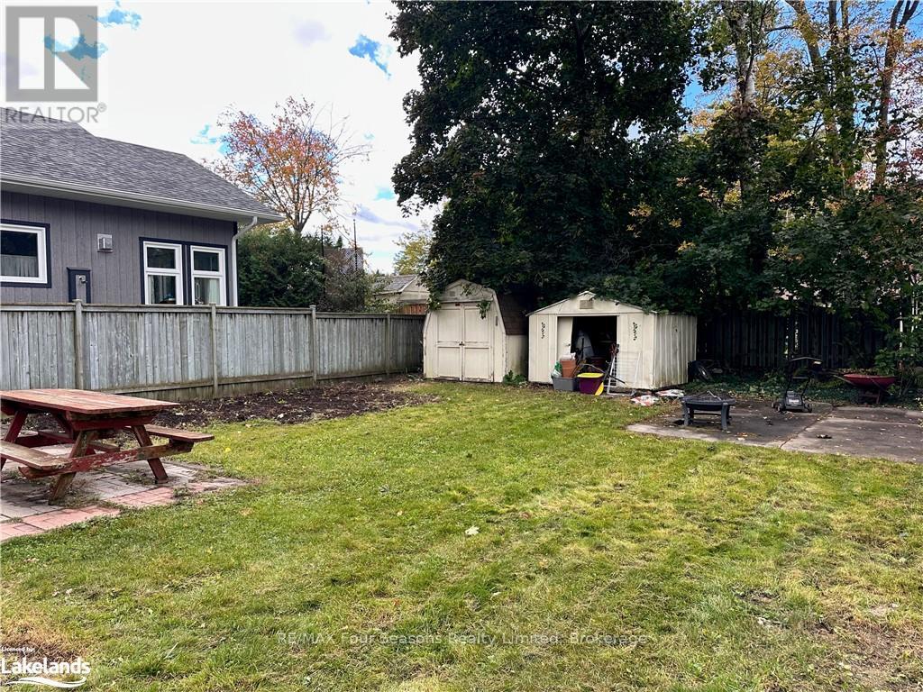 30 64th Street N, Wasaga Beach, Ontario  L9Z 1V2 - Photo 10 - S12302497