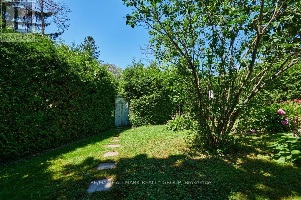6 Westdale Avenue, Ottawa, Ontario  K2H 5J3 - Photo 34 - X12302643