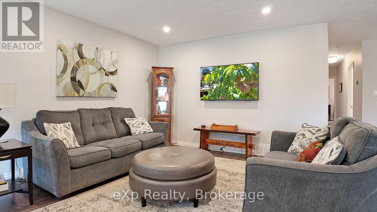238 4th Avenue, Hanover, Ontario  N4N 2B5 - Photo 11 - X12302473