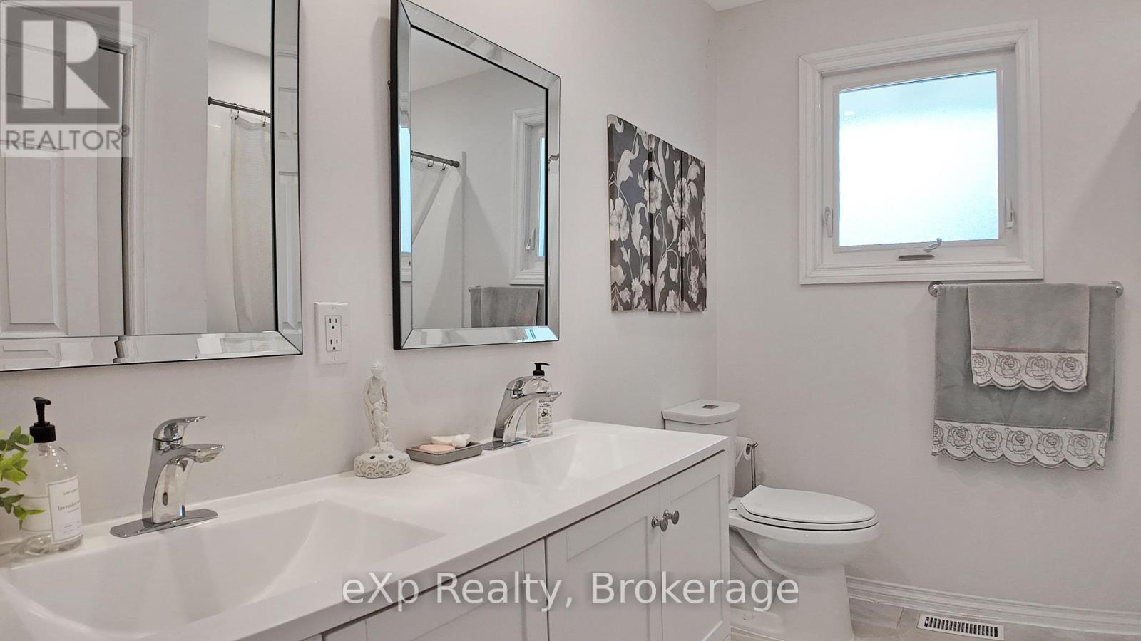 238 4th Avenue, Hanover, Ontario  N4N 2B5 - Photo 13 - X12302473