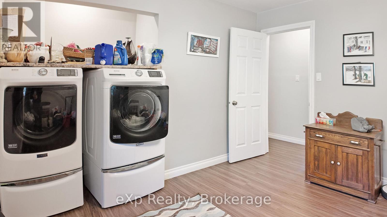 238 4th Avenue, Hanover, Ontario  N4N 2B5 - Photo 24 - X12302473