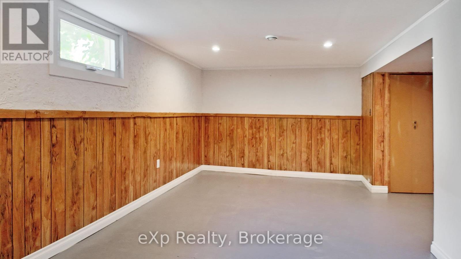 238 4th Avenue, Hanover, Ontario  N4N 2B5 - Photo 26 - X12302473