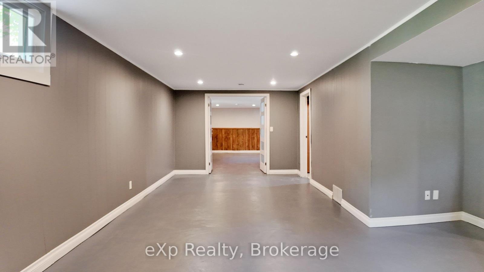 238 4th Avenue, Hanover, Ontario  N4N 2B5 - Photo 32 - X12302473