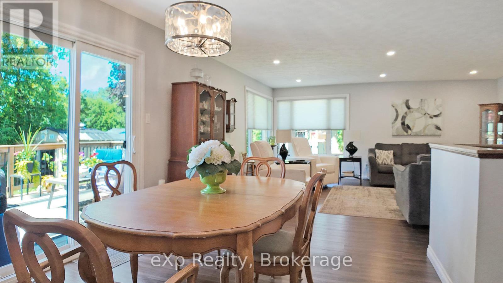 238 4th Avenue, Hanover, Ontario  N4N 2B5 - Photo 8 - X12302473