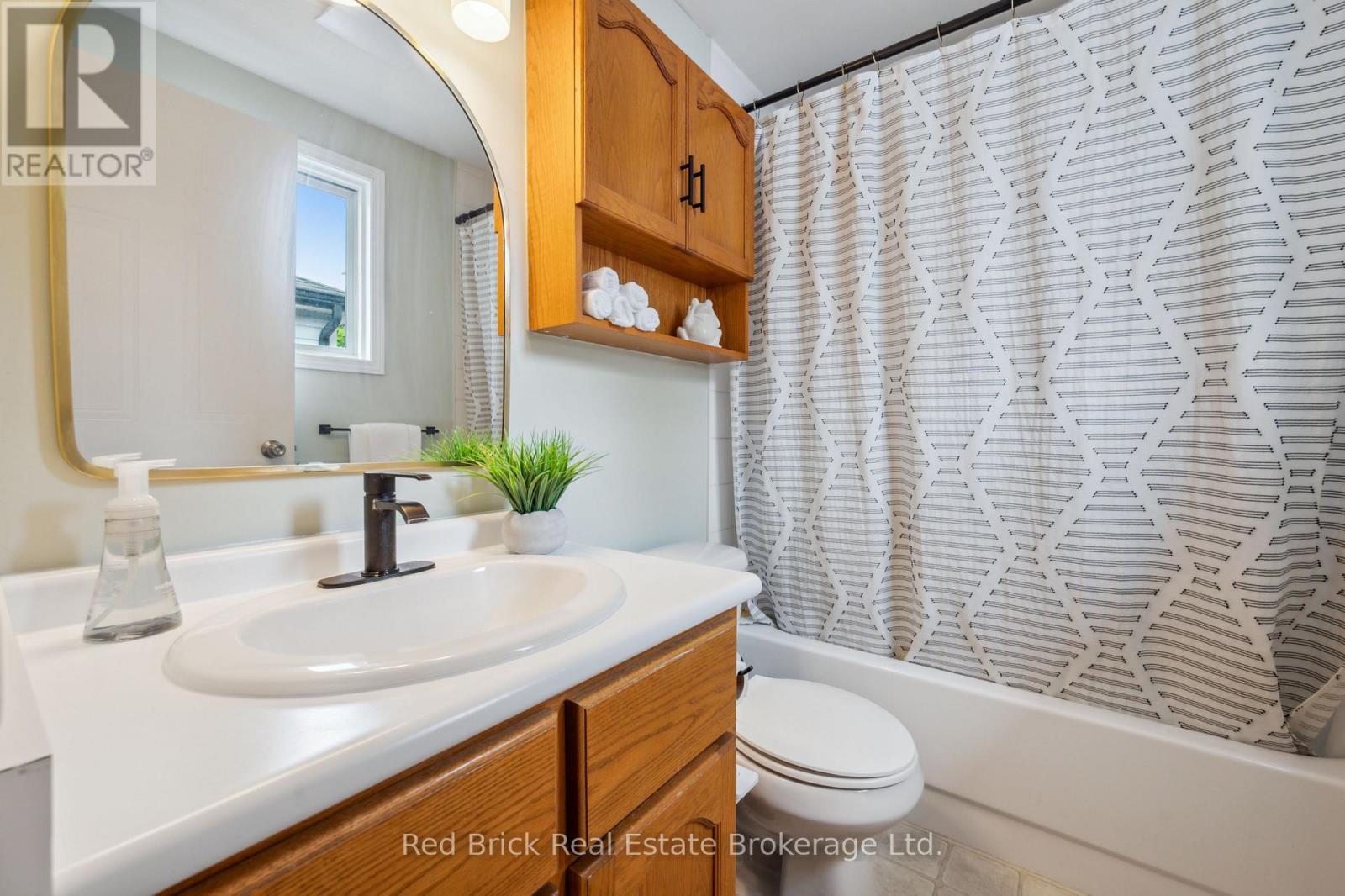 88 Watt Street, Guelph, Ontario  N1E 6W6 - Photo 27 - X12302500