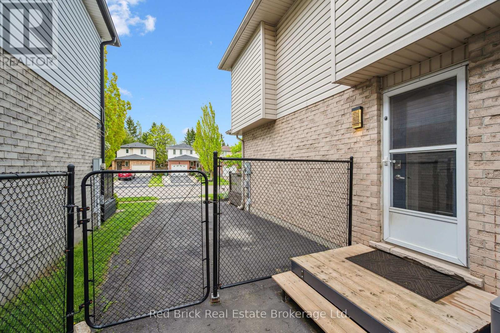 88 Watt Street, Guelph, Ontario  N1E 6W6 - Photo 41 - X12302500