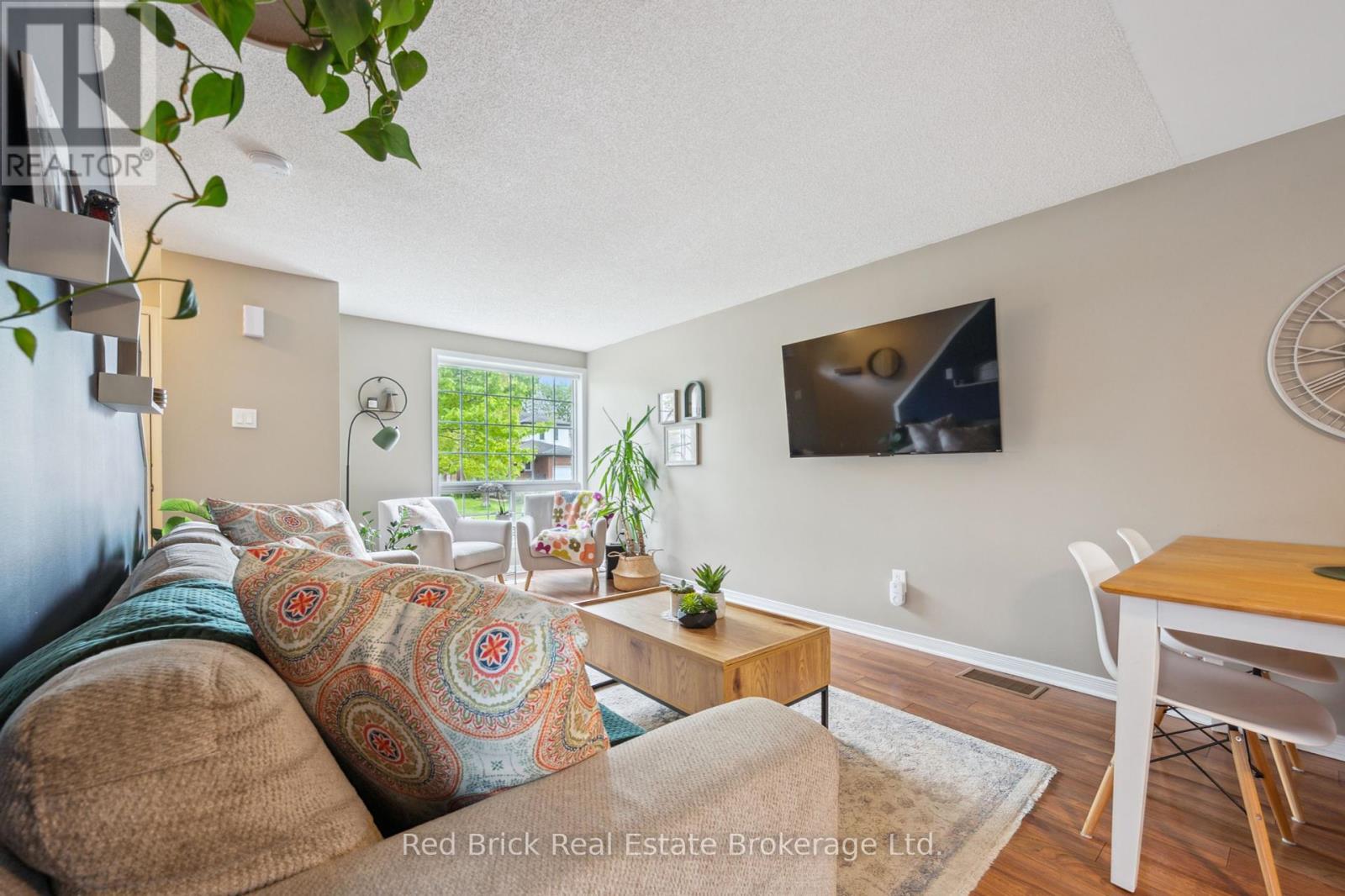 88 Watt Street, Guelph, Ontario  N1E 6W6 - Photo 9 - X12302500