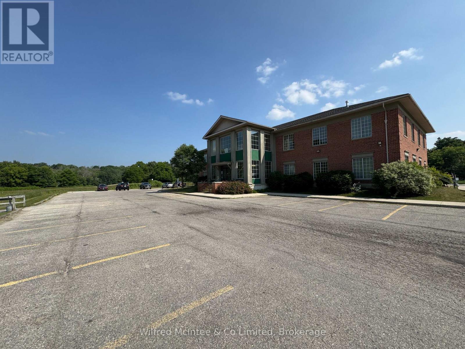 201 - 200 Mcnabb Street, Brockton, Ontario  N0G 2V0 - Photo 7 - X12302560