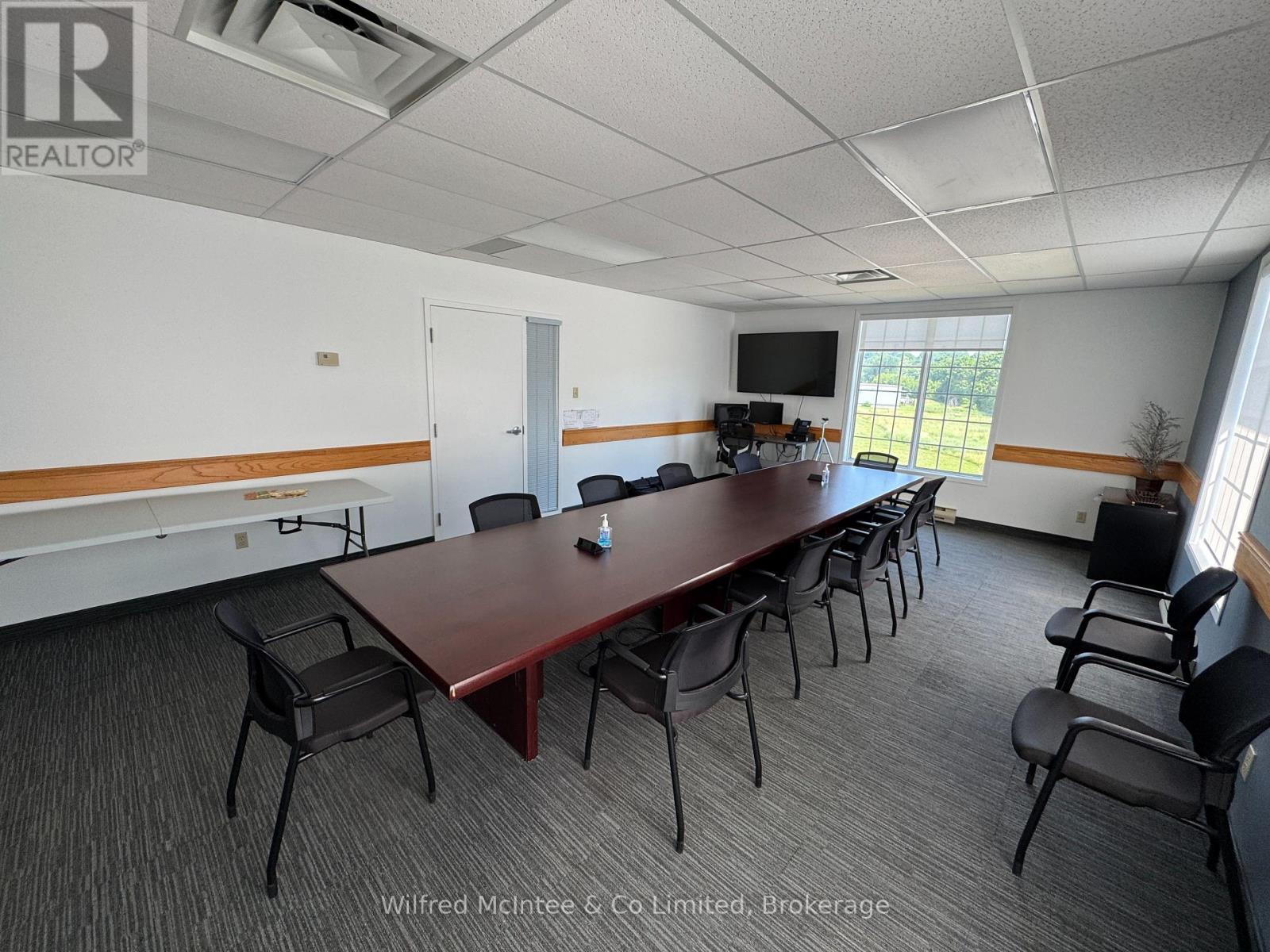200 - 200 Mcnabb Street, Brockton, Ontario  N0G 2V0 - Photo 6 - X12302589