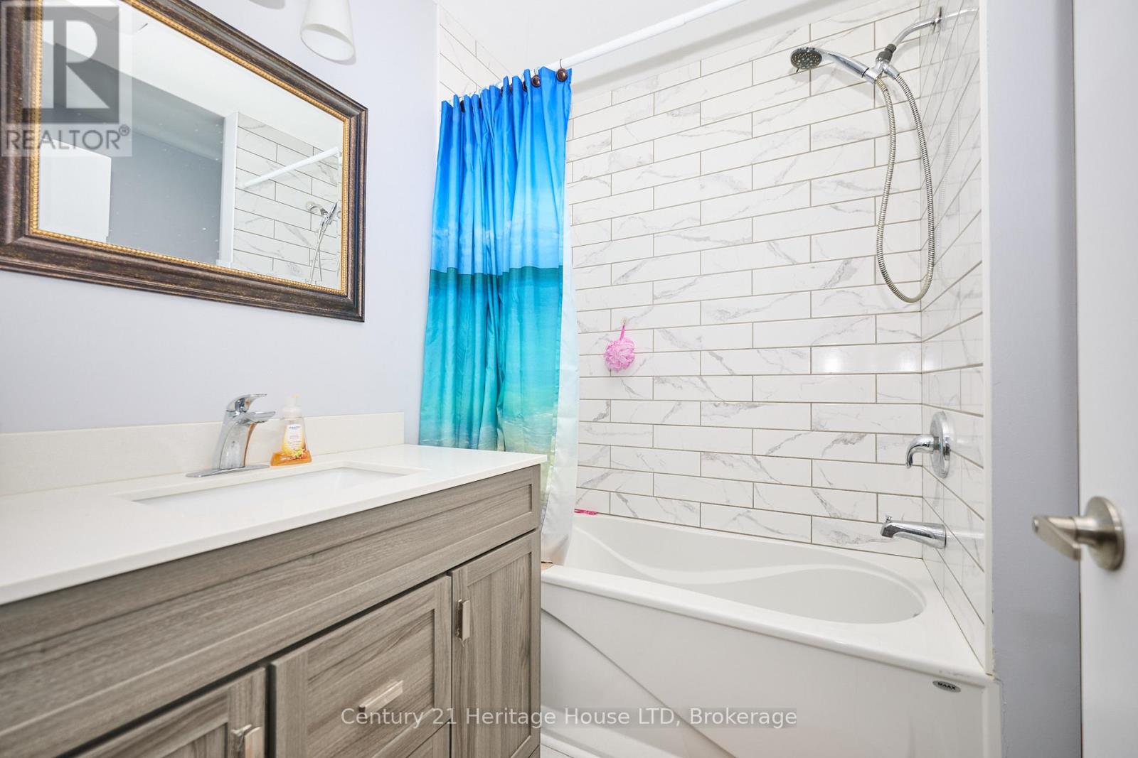 296 Rose Avenue, Fort Erie, Ontario  L2A 4M1 - Photo 13 - X12302607