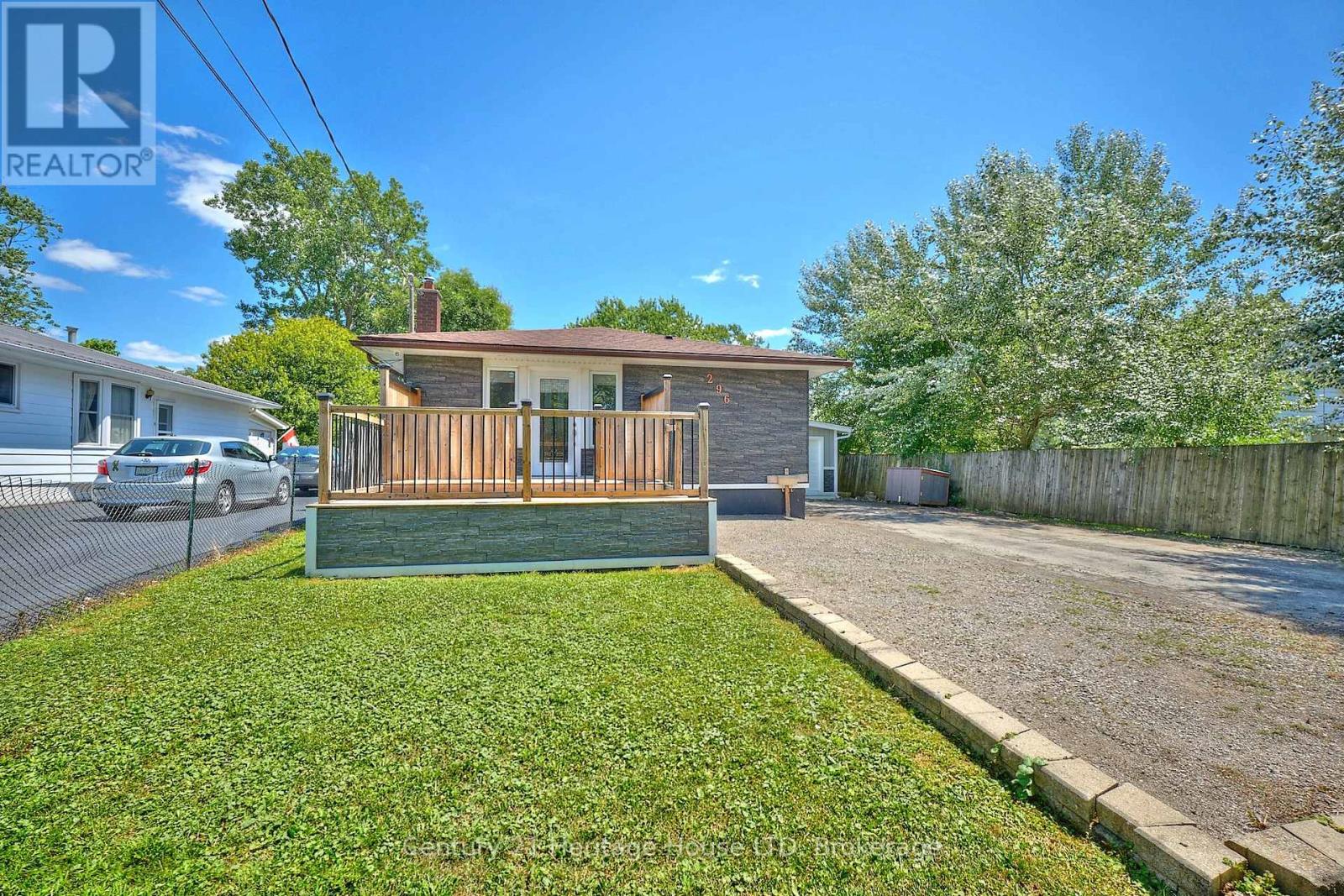 296 Rose Avenue, Fort Erie, Ontario  L2A 4M1 - Photo 2 - X12302607
