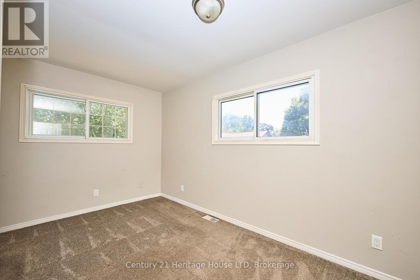 296 Rose Avenue, Fort Erie, Ontario  L2A 4M1 - Photo 32 - X12302607