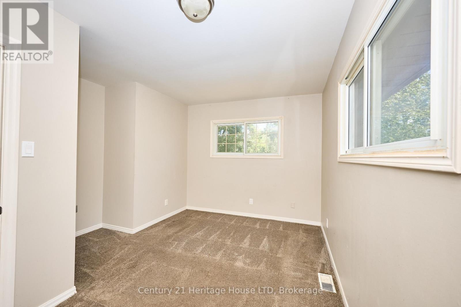 296 Rose Avenue, Fort Erie, Ontario  L2A 4M1 - Photo 33 - X12302607
