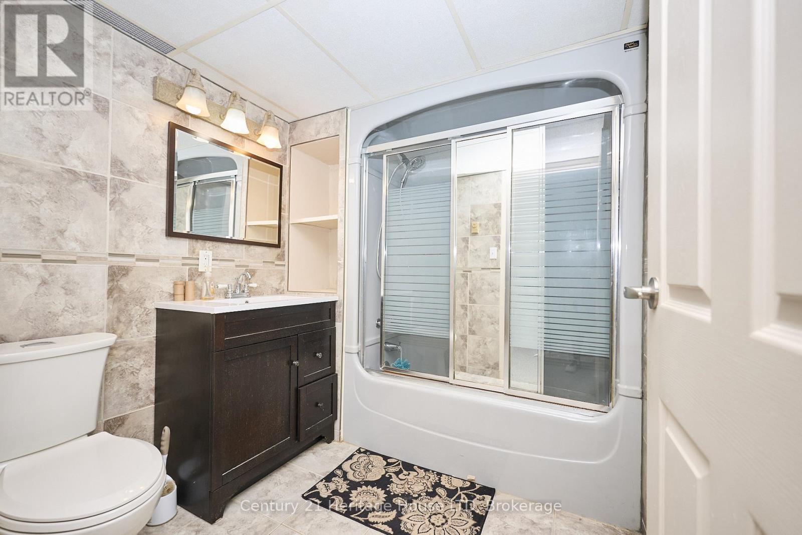 296 Rose Avenue, Fort Erie, Ontario  L2A 4M1 - Photo 21 - X12302617