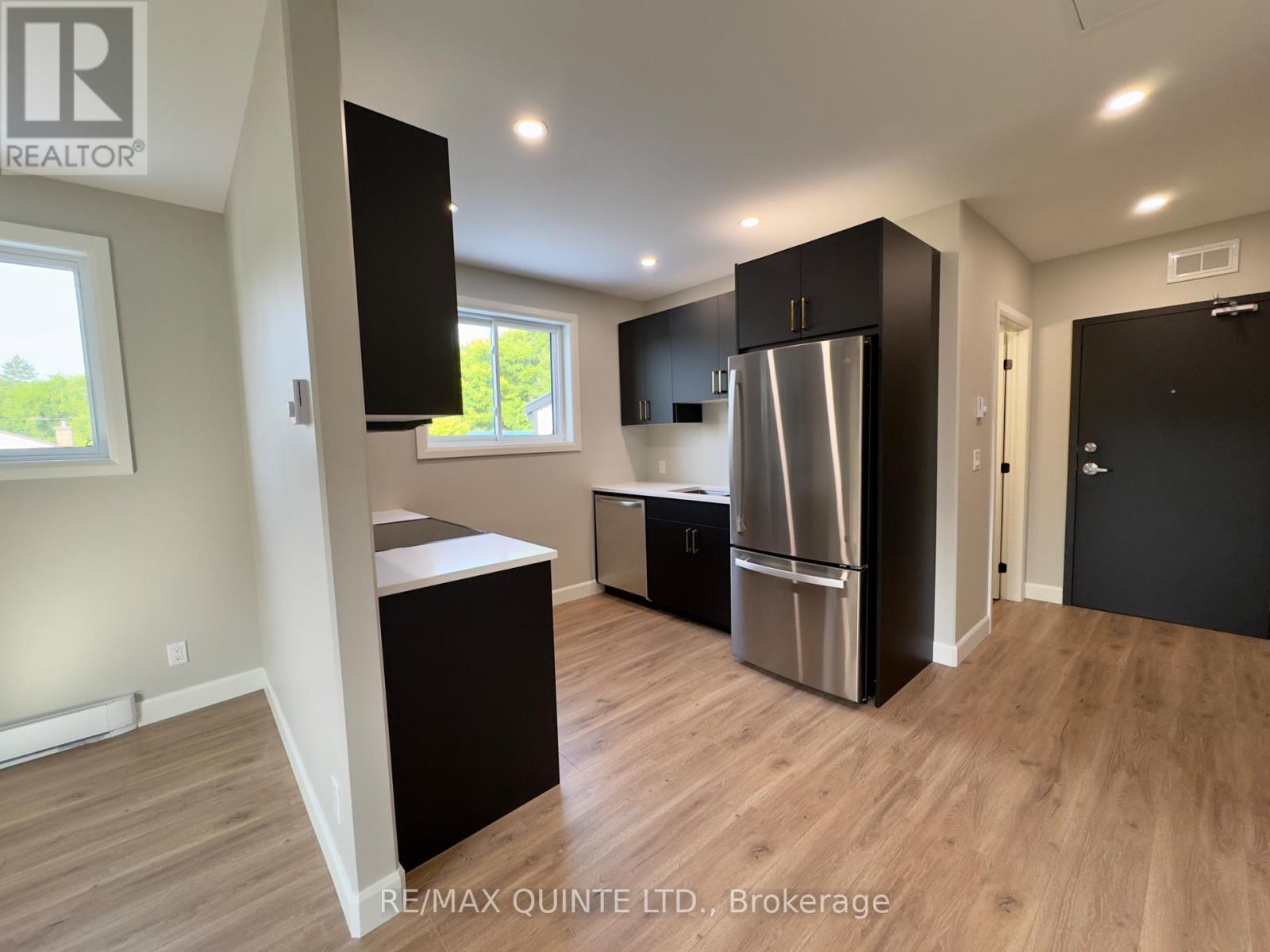 4 - 330 Victoria Street, Tweed (Tweed (Village)), Ontario  K0K 3J0 - Photo 1 - X12302493