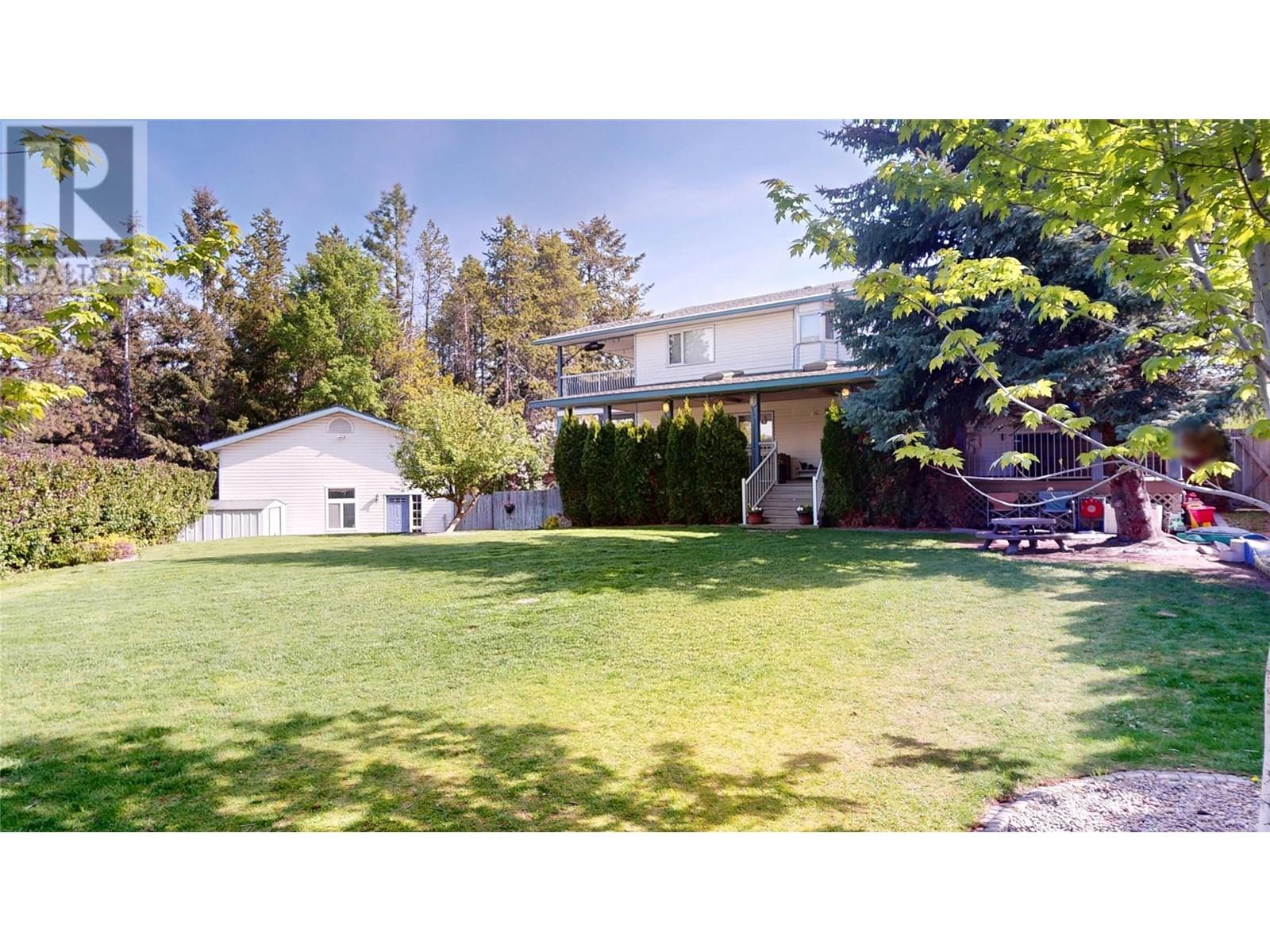 121 10th Street S, Cranbrook, British Columbia  V1C 4P5 - Photo 10 - 10349373