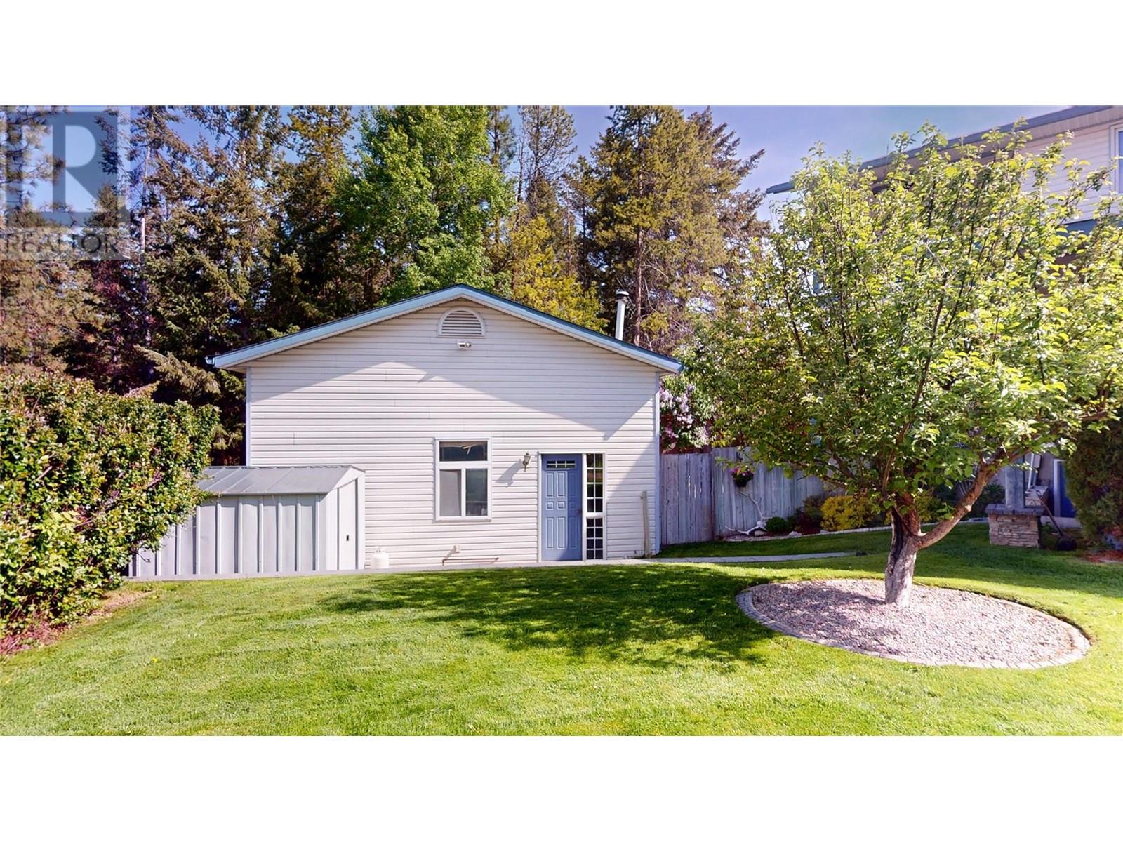 121 10th Street S, Cranbrook, British Columbia  V1C 4P5 - Photo 6 - 10349373